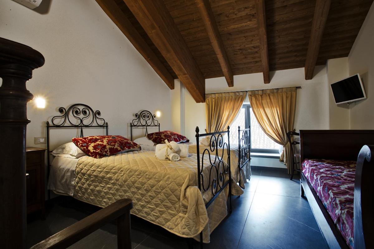 Agriturismo Tenuta Casteldardo Besenzone Buitenkant foto