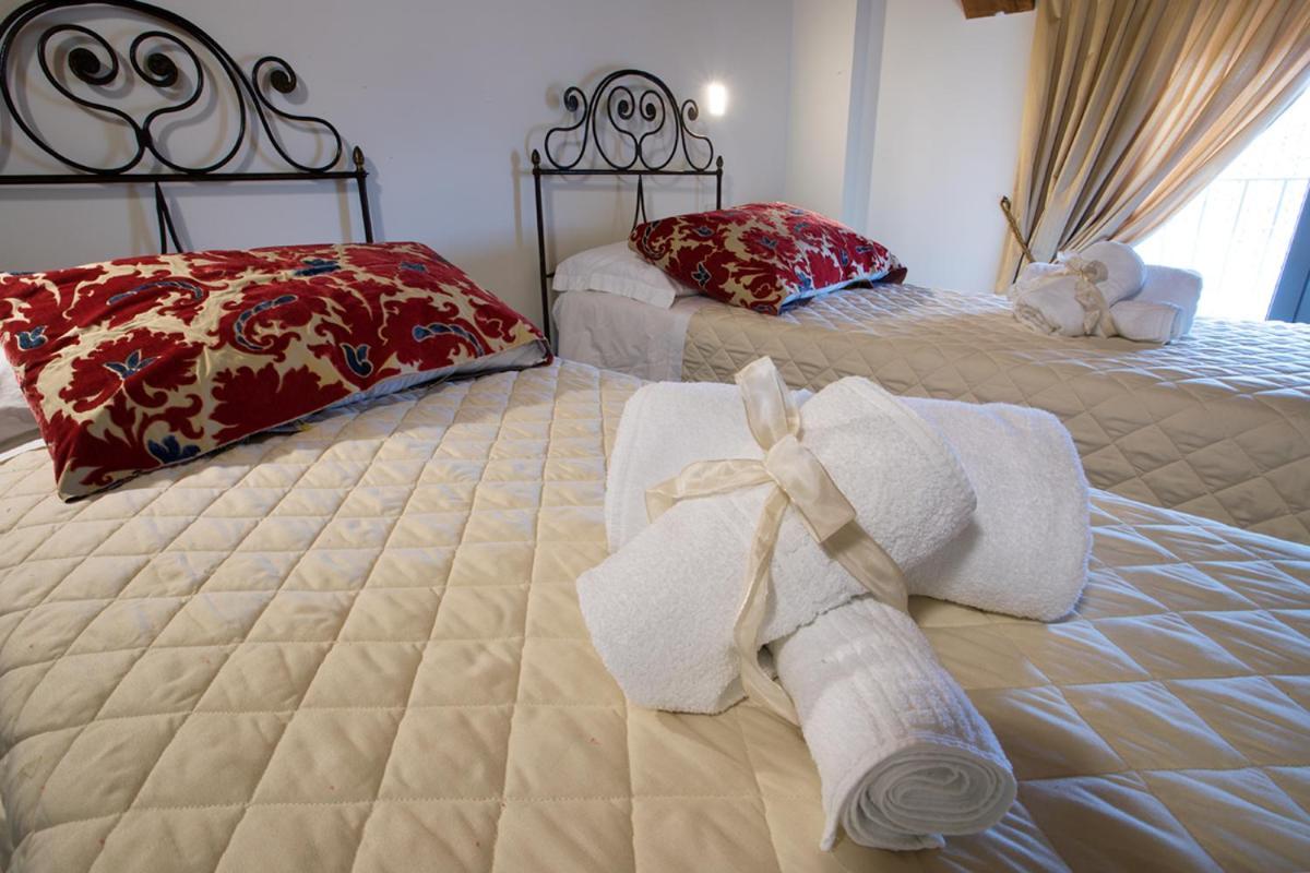 Agriturismo Tenuta Casteldardo Besenzone Buitenkant foto